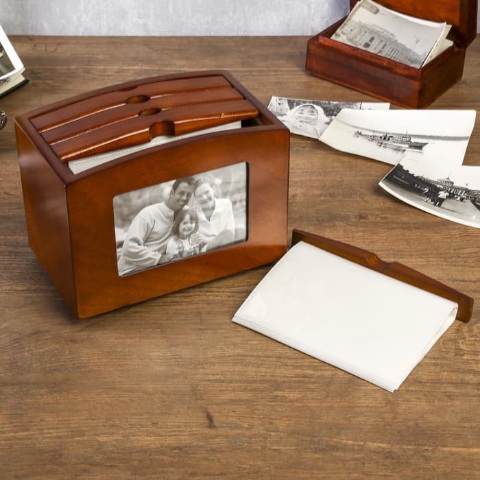 Фотоархив на 96 фото 10×15 см и 2 фоторамки 9×13 см «Раритет», дерево, 16.5×12×20.3 см