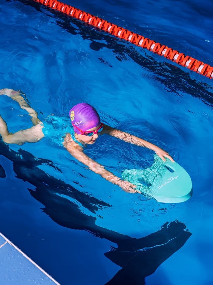 Доска для плавания ONLYTOP «Рыбка», 39×30.5×4 см, цвета МИКС