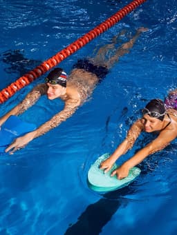 Доска для плавания ONLYTOP «Рыбка», 39×30.5×4 см, цвета МИКС