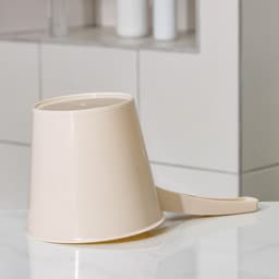 Ковш со сливом «Эконом», 1.5 л, 28.5×16.5×13.5 см, пластик, МИКС