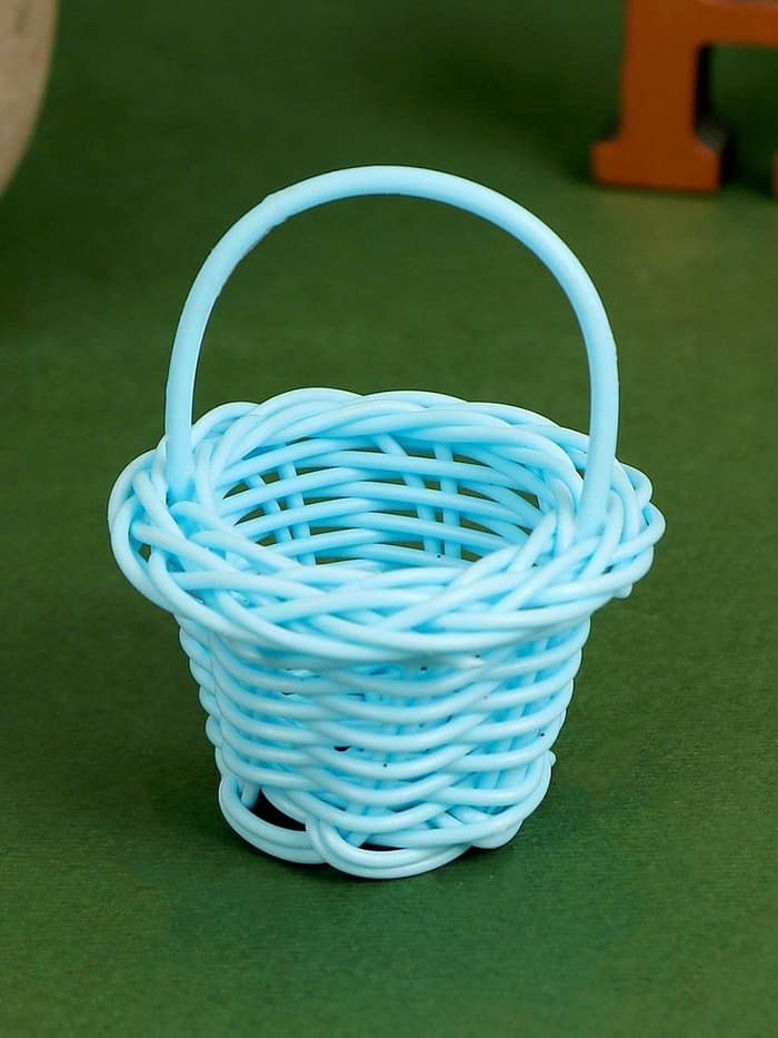Кукольная миниатюра «Корзинка», цвета МИКС