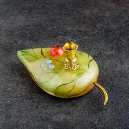 Подсвечник церковный на 1 свечу «Лист с божьей коровкой», 5×9 см, селенит