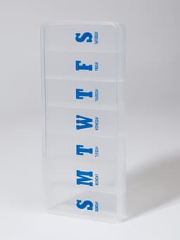 Таблетница «Неделька», английские буквы, 21×9.5×3 см, 7 секций, прозрачная