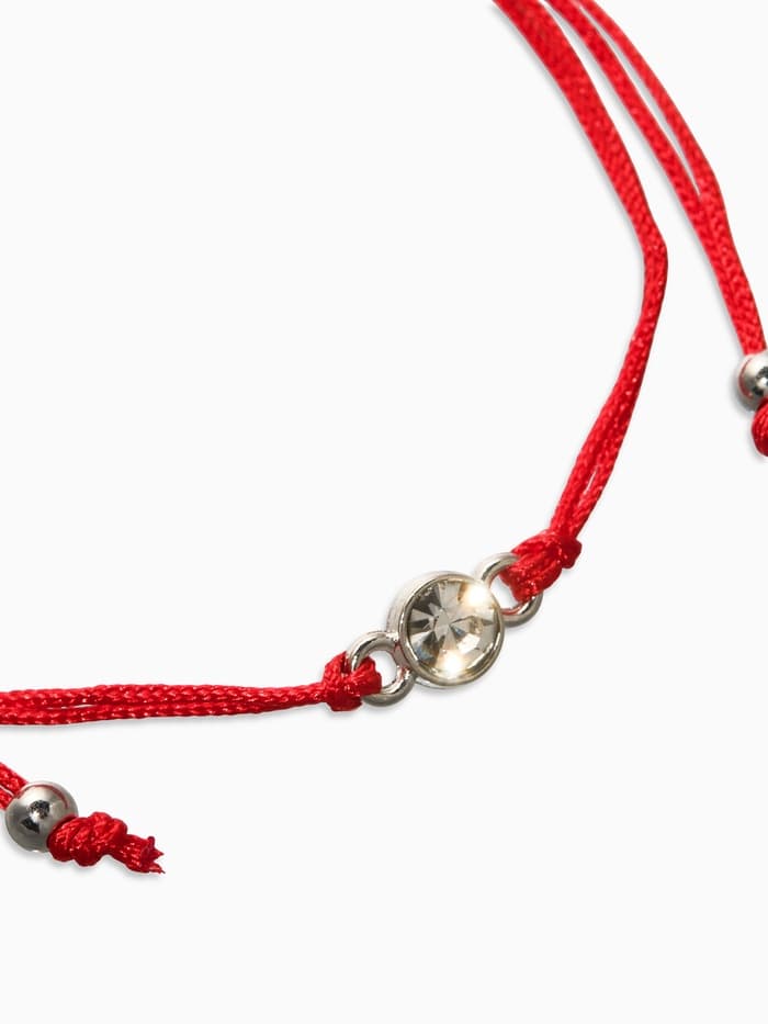 Браслет-оберег «Красная нить», рука счастья Хамса с кристаллом, белый в серебре, d=5.5 см