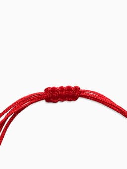 Браслет-оберег «Красная нить», рука счастья Хамса с кристаллом, белый в серебре, d=5.5 см