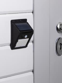 Садовый светильник, уличный, на солнечной батарее с датчиком движения, накладной, 30 LED, свечение белое