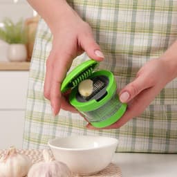 Измельчитель для продуктов «Прино», 2 насадки, 7.5×7.5×6 см, зелёный