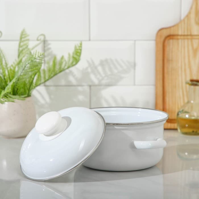 Кастрюля эмалированная, 1.5 л, d=16 см, с крышкой, без деколи, белая