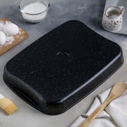 Противень KUKMARA, 40×29.5×5 см, антипригарное покрытие, тёмный мрамор