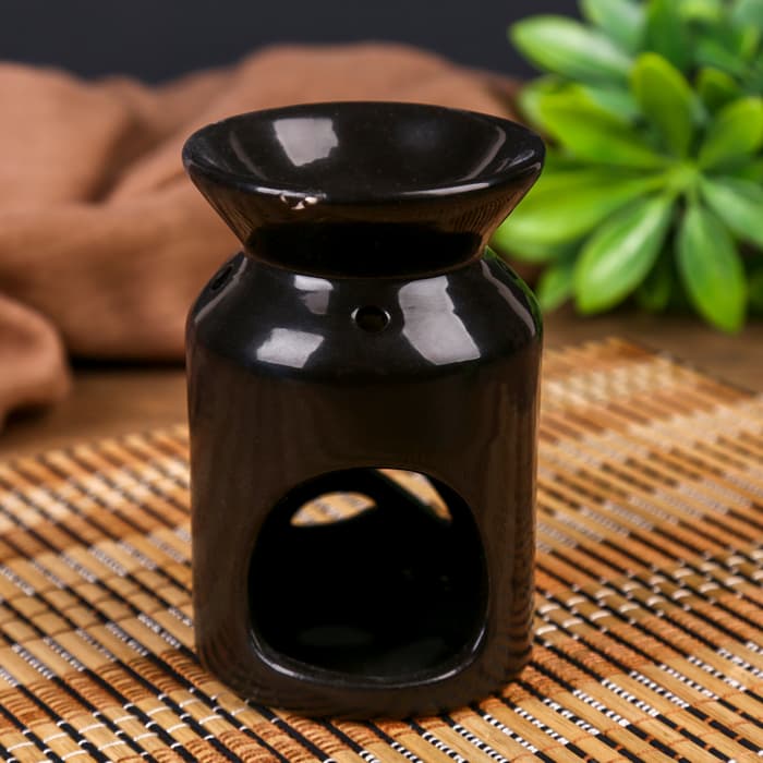 Аромалампа для эфирных масел «Веточка с листьями», керамика, 11×7×7 см, МИКС