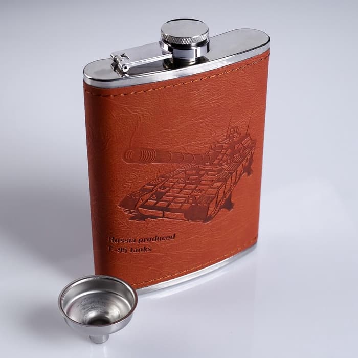 Подарочный набор «Танк» : фляжка 240 мл, 2 стопки, воронка