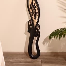 Панно настенное «Геккон на гекконе», 1.5×15×100 см, дерево