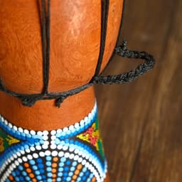 Сувенирный музыкальный инструмент «Барабан Джембе ящерица», 14×14×30 см, МИКС