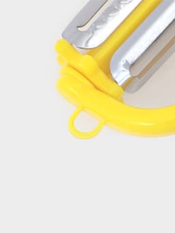 Овощечистка многофункциональная Доляна, 16×9 см, жёлтая