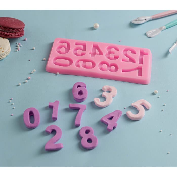 Молд для заливки «Числа», силикон, 10 ячеек, 17.5×7.6 см, розовый