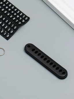 Брелок для ключей с номером телефона, пластиковый, чёрный