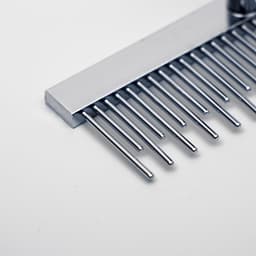 Расчёска-грабли для шерсти Wood, 12.5×9.5 см, с зубьями разной длины, деревянная ручка