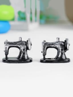 Миниатюра кукольная «Швейная машинка», набор 2 шт., размер 1 шт.: 2.5×1.6×1.7 см