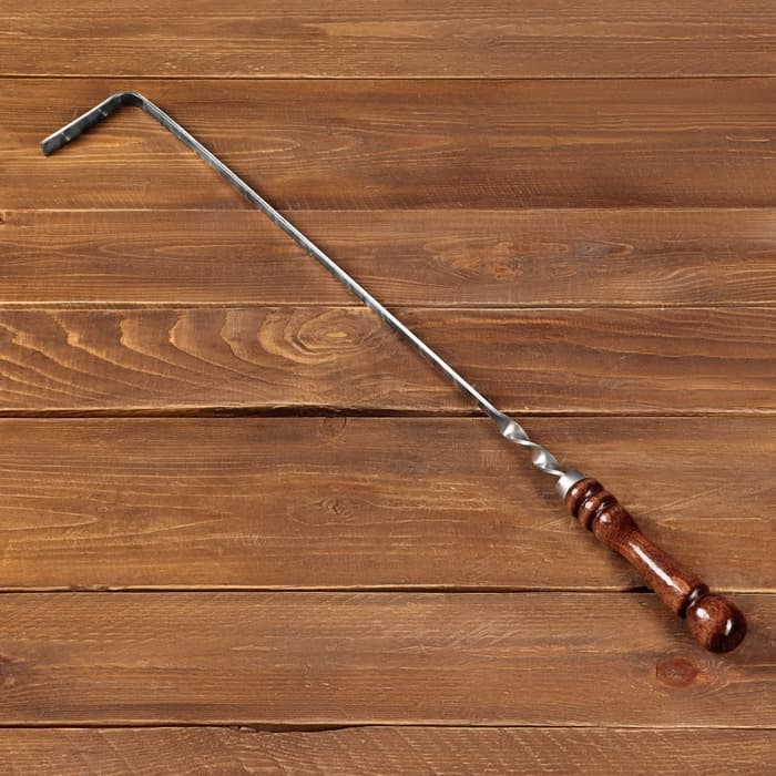 Кочерга узбекская с деревянной ручкой «Фигурная», рабочая длина - 45 см, ширина - 12 мм, толщина - 2.5 мм, с узором