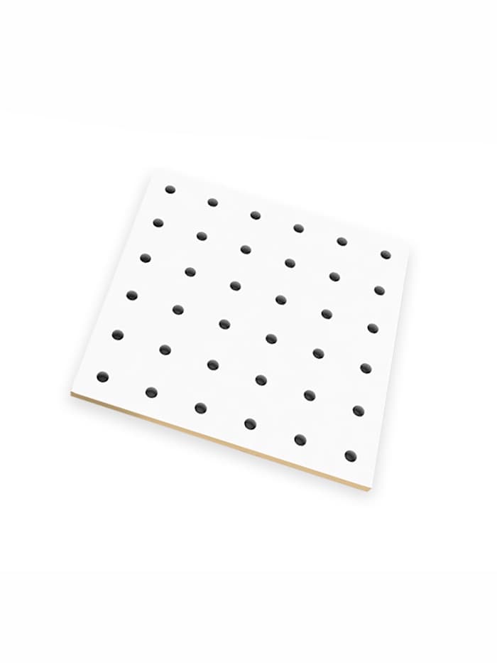 Настенная перфорированная панель ДСП односторонняя 60×0.6×180 см, шаг 2.5 см, белая