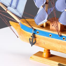 Сувенирная модель корабля «Эрна», 40×7.5×38 см