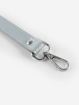 Ручка для сумки, с карабинами, 63×2 см, цвет серебряный