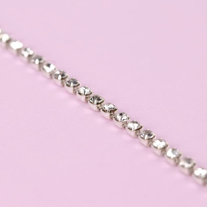 Цепь со стразами, металл, стекло, 2 мм, 9±1 м, цвет серебряный