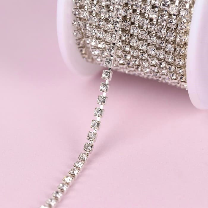 Цепь со стразами, металл, стекло, 2 мм, 9±1 м, цвет серебряный