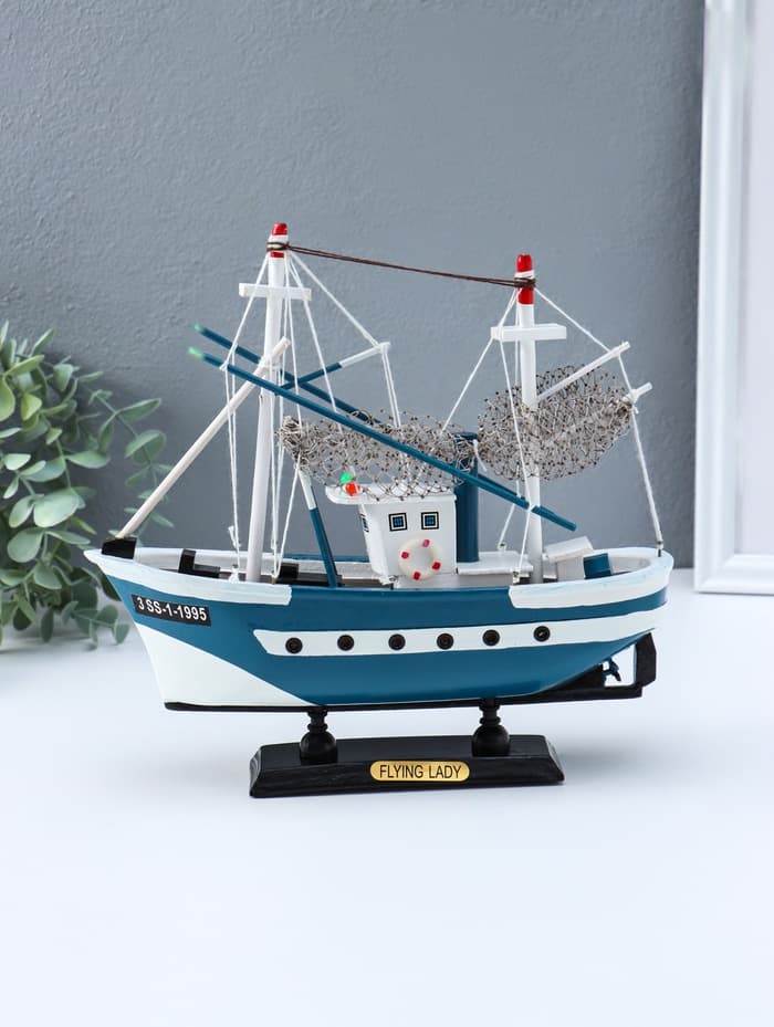 Сувенирная модель корабля «Ида», голубые борта, сетка