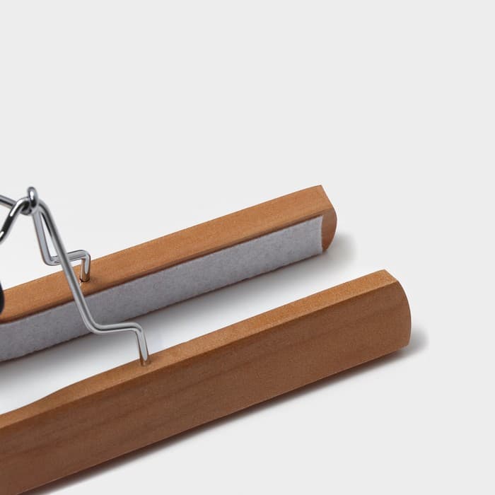 Вешалка для брюк и юбок Доляна, 25×16.5 см, зажим, светлое дерево