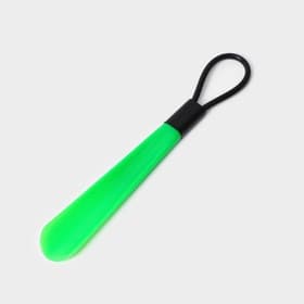 Ложка для обуви Доляна, с петелькой, 30×4 см, 17.4 см, зелёная