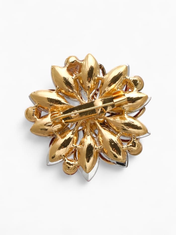 Брошь «Цветок Хризантемы», красная в золоте