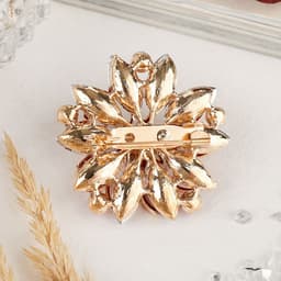 Брошь «Цветок Хризантемы», красная в золоте