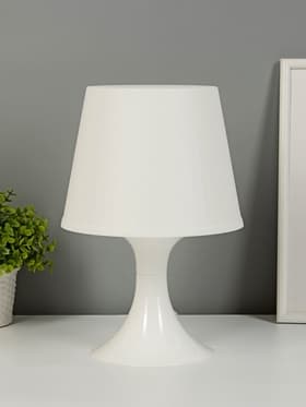 Настольная лампа RISALUX «1340001», 1×E14 15W, белый, d=19.5, высота 28 см
