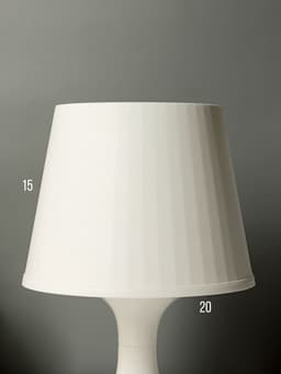 Настольная лампа RISALUX «1340001», 1×E14 15W, белый, d=19.5, высота 28 см