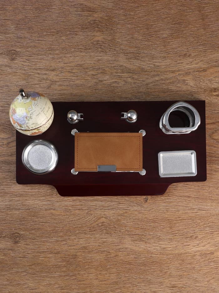 Набор настольный, органайзер 7 в 1, часы, лок для бумаги, визитница, глобус, подставка для печати, карандашница, 40×20×17, МИКС