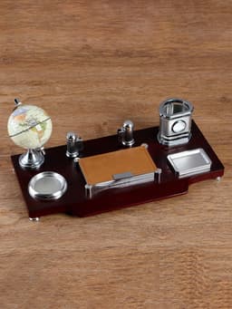 Набор настольный, органайзер 7 в 1, часы, лок для бумаги, визитница, глобус, подставка для печати, карандашница, 40×20×17, МИКС