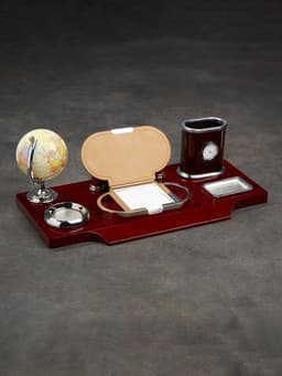 Набор настольный, органайзер 7 в 1, часы, лок для бумаги, визитница, глобус, подставка для печати, карандашница, 40×20×17, МИКС