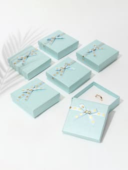 Коробочка подарочная под набор «Влюбленность», 9×9 см, (полезная часть 8.5×8.5 см), голубая