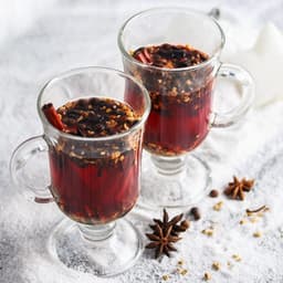 Подарочный набор новогодний для приготовления глинтвейна «Твоя улыбка»: специи 30 г, бокалы 250 мл, 2 шт.