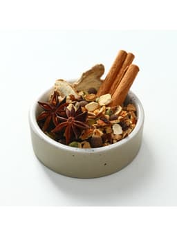 Подарочный набор новогодний для приготовления глинтвейна «Лучше глинтвейна»: специи 30 г, бокалы 250 мл, 2 шт.