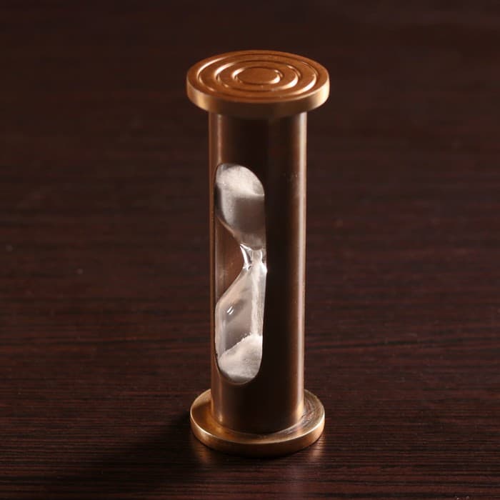 Песочные часы «Антик», 1 мин, 3×3×9.5 см, латунь