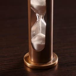 Песочные часы «Антик», 1 мин, 3×3×9.5 см, латунь