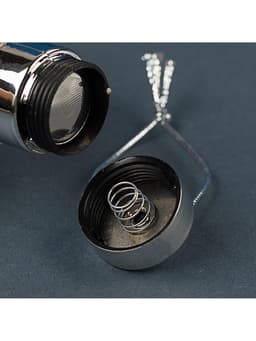 Ёлочный шар «Ягоды», 5 LED, от батареек, свечение белое