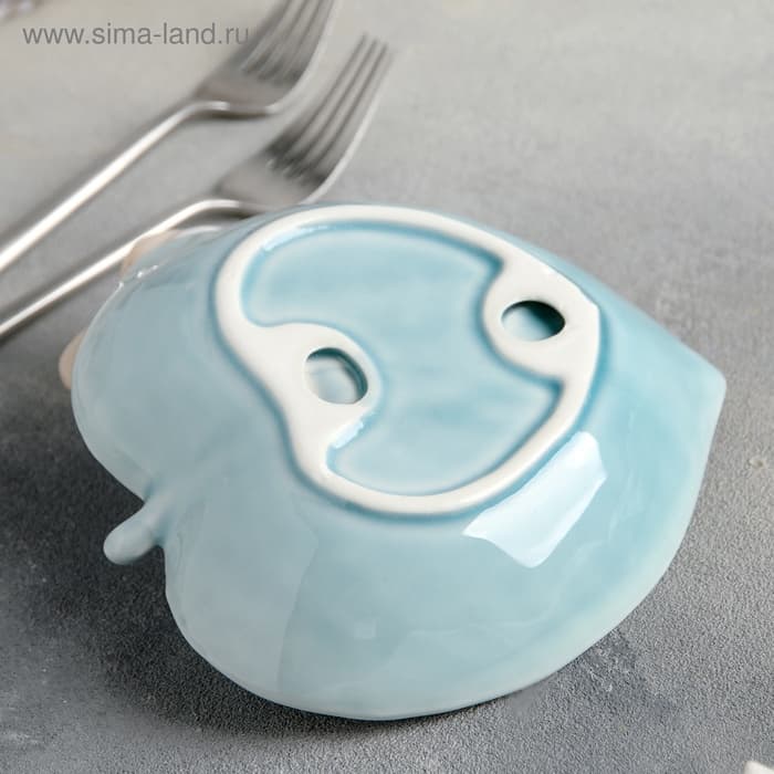 Блюдо керамическое «Птичка на листочке», 15.5×15.5 см, цвет голубой