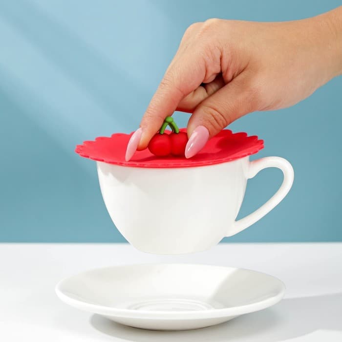 Крышка - непроливайка силиконовая Доляна «Вишенка», d=11 см, красная