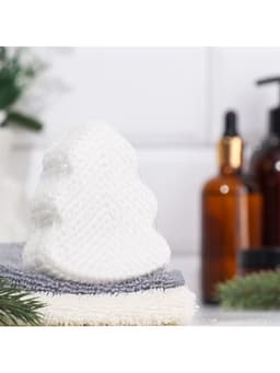 Бомбочка для ванн «Елочка» с ароматом клубники, 120 г