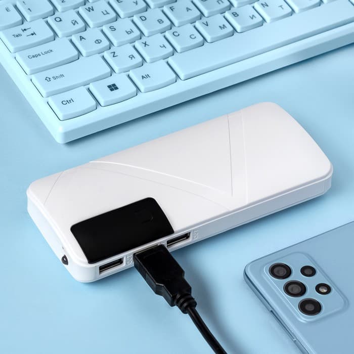 Внешний аккумулятор Luazon PB-05, 6000 мАч, 3хUSB, 2 А, дисплей, фонарик, белый