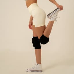 Наколенники универсальные ONLYTOP, цвет чёрный