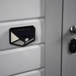 Садовый светильник, уличный, на солнечной батарее с датчиком движения, накладной, 100 LED, свечение белое